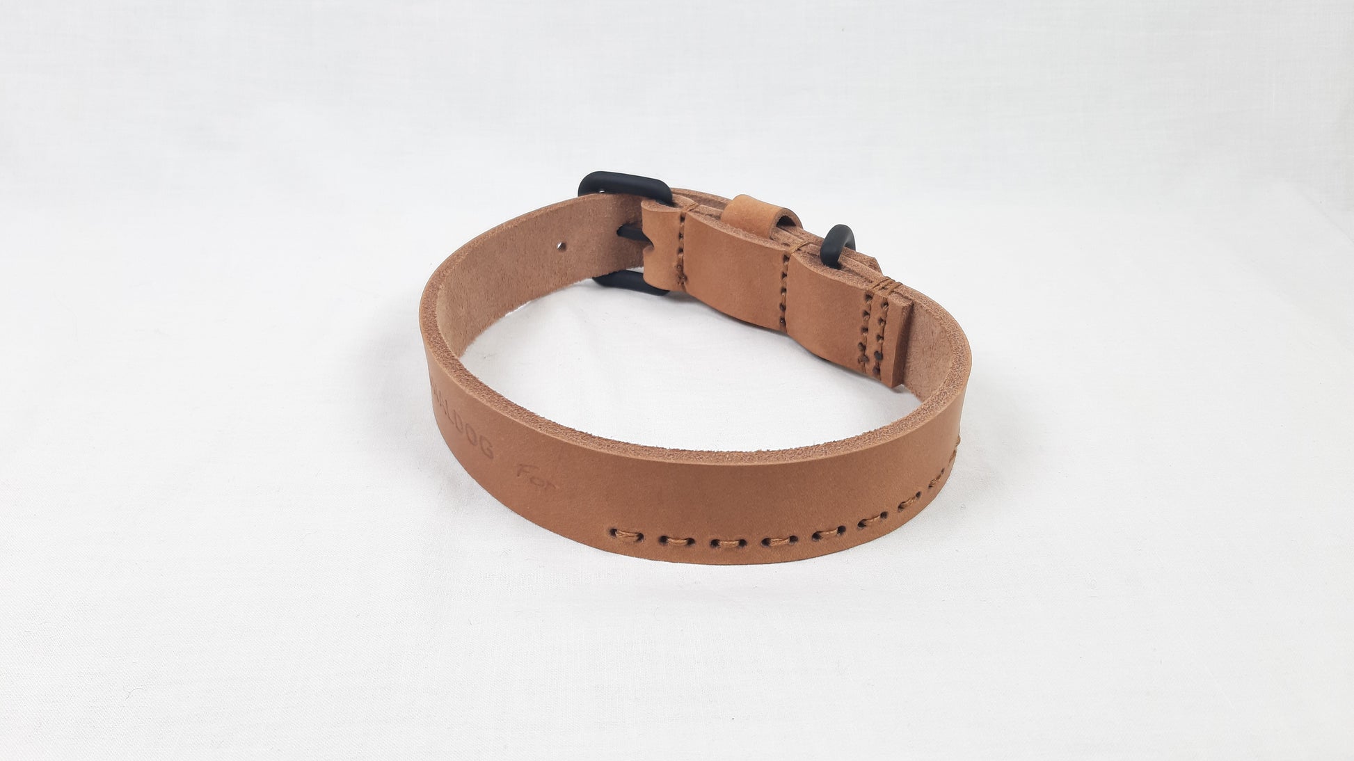 COLLARE IN CUOIO HOBO h.2,5CM