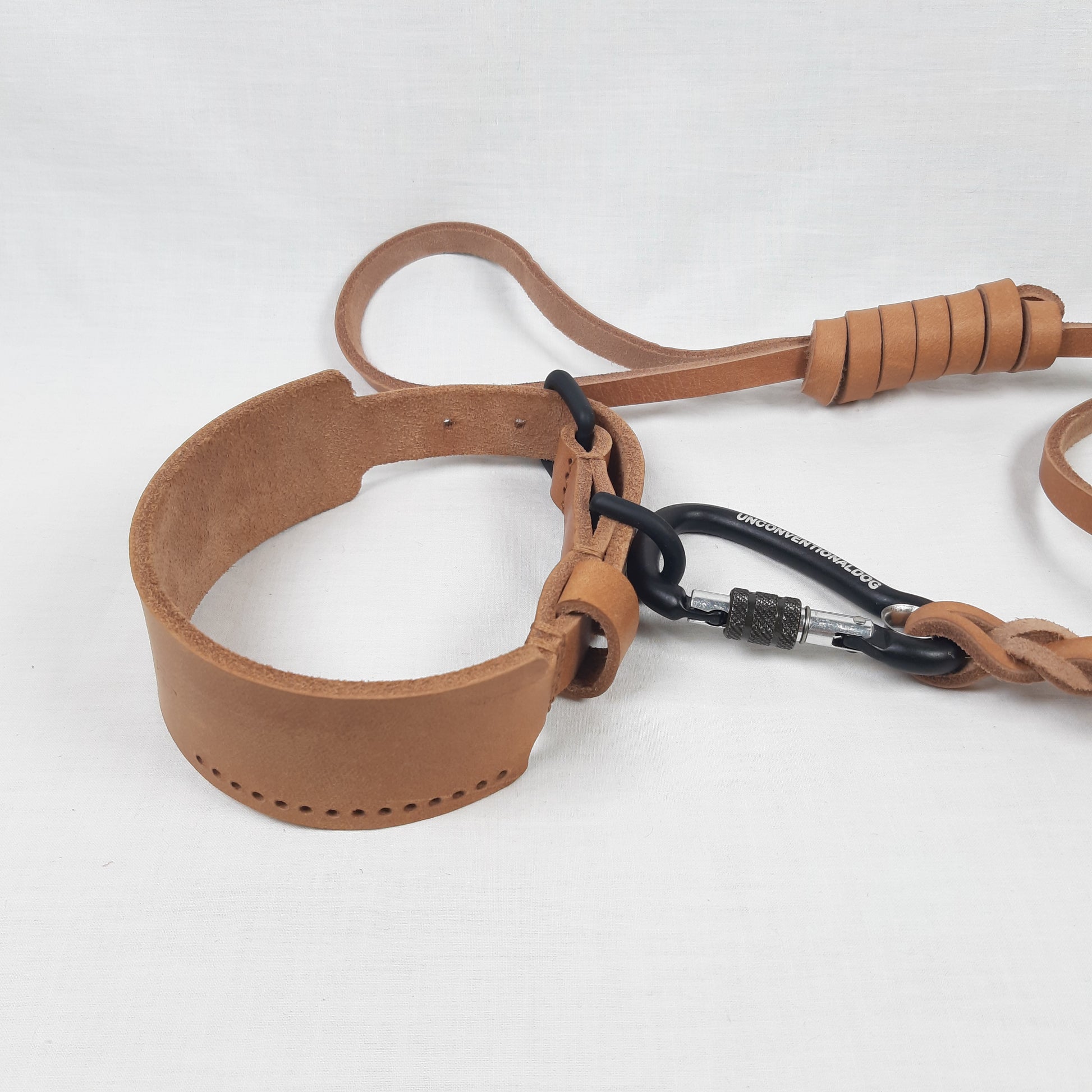 COLLARE IN CUOIO HOBO h.4CM